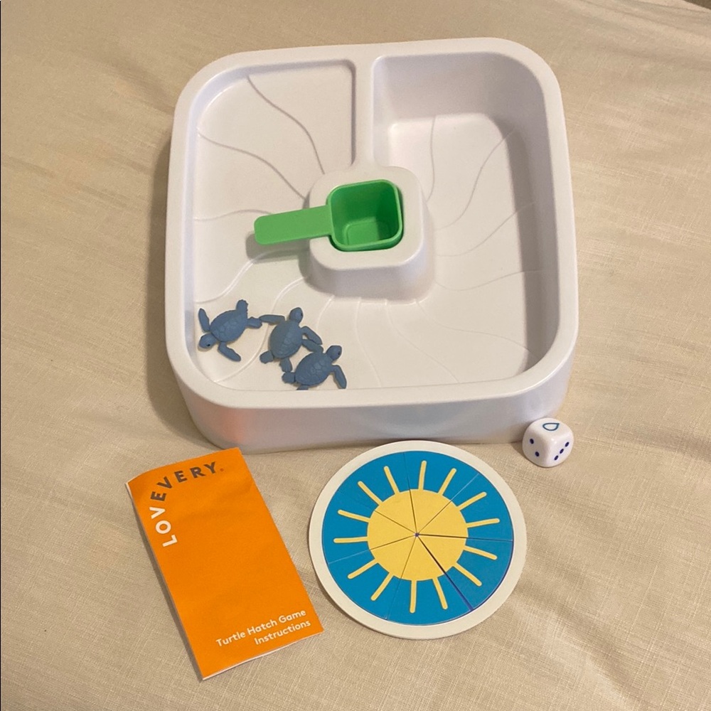 Lovevery Turtle Hatch Game - White and Green